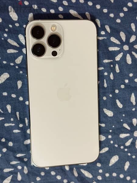 Iphone 13 pro max 256GB white color with battery health 87 % 6