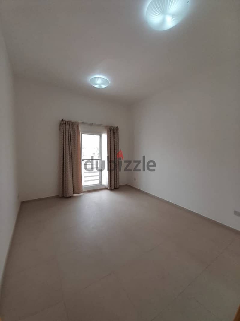 "SR-HJ-360 Villa to let in madinat Qabous 2