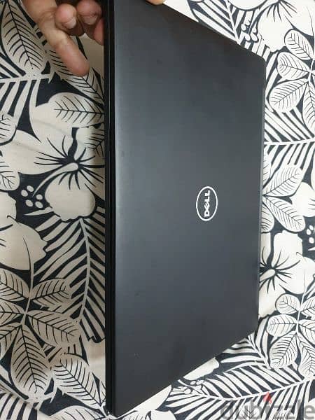 Dell latitude e7280 i5 7th gen 8gb ram. 256gb ssd 2