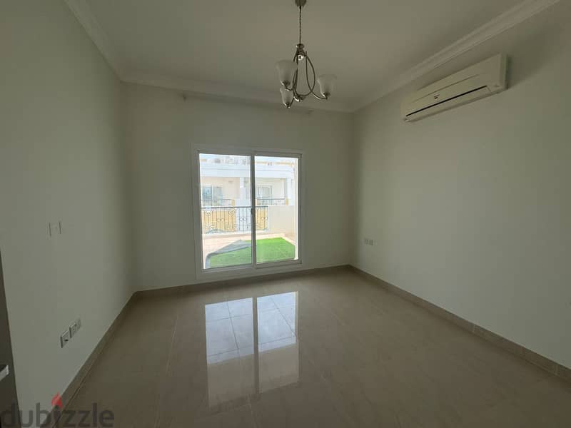 SR-MZ-594"Sea Side Villa is located in a compound in Al Hail North 3