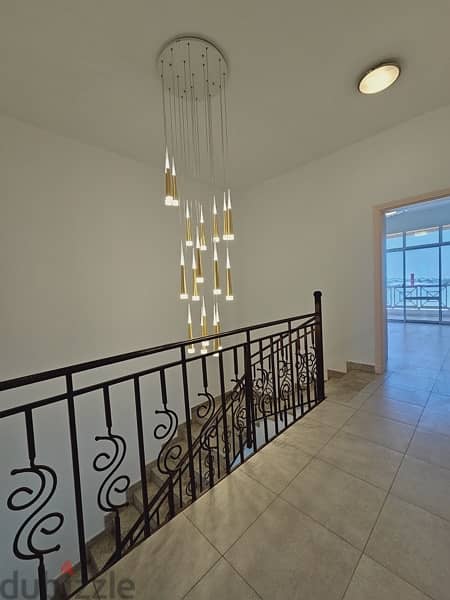 Luxury townhouse for rent in Al Qurm, price 550 OMR 9