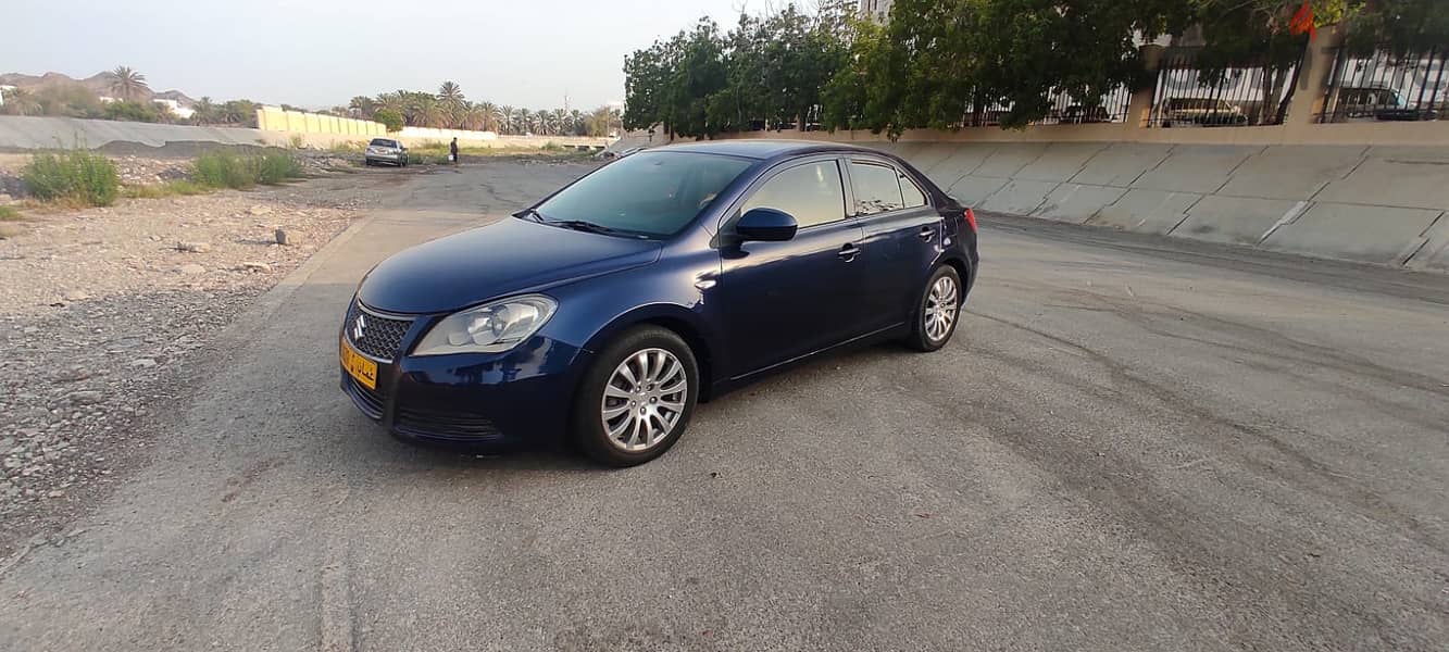 Suzuki Kizashi 2013 2