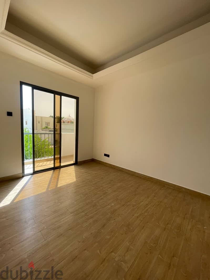 "SR-SM-590** Spacious Villa for Rent in Almawaleh South 9