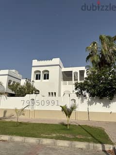 Beautiful Sea-View 5 BR Villa Available for Rent in Shatti Al Qurum