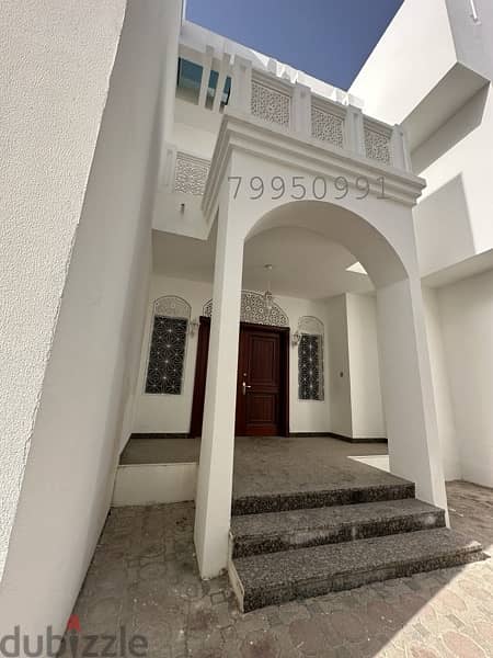 Beautiful Sea-View 5 BR Villa Available for Rent in Shatti Al Qurum 1