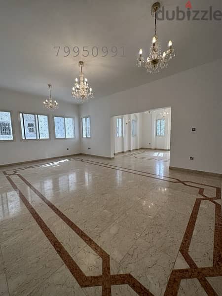 Beautiful Sea-View 5 BR Villa Available for Rent in Shatti Al Qurum 6