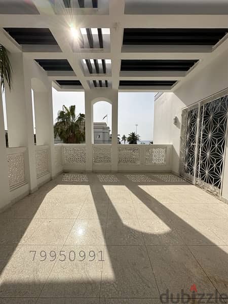 Beautiful Sea-View 5 BR Villa Available for Rent in Shatti Al Qurum 10