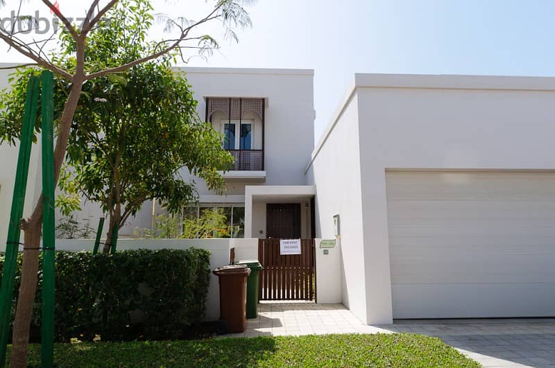 Luxurious 4 Bed Villa in The Wave Al Mouj 0