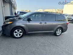 Toyota Sienna 2016