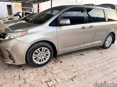 Toyota Sienna 2015