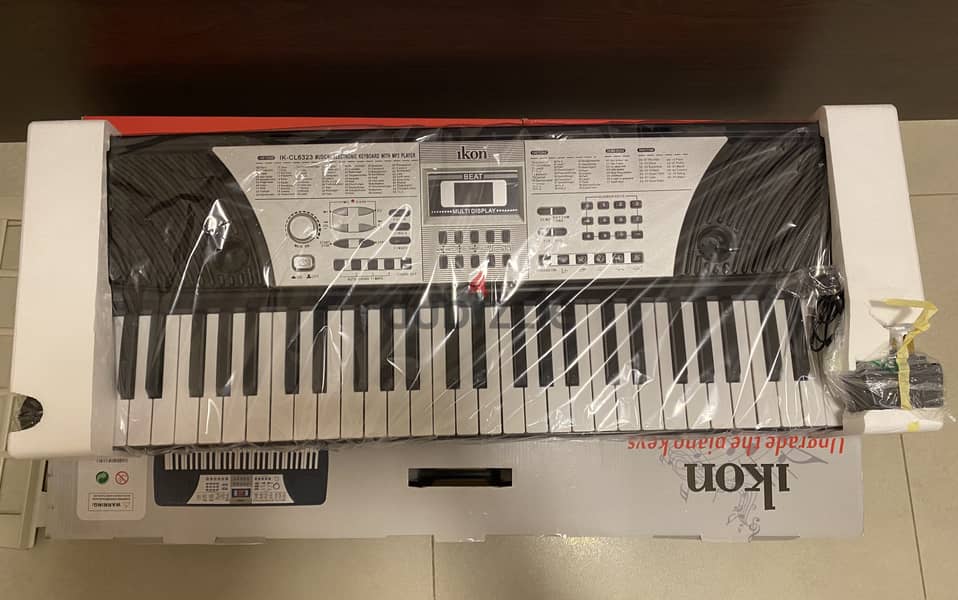 ELECTRONIC KEYBOARD WITH MP3 PLAYER 2