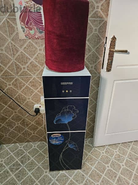 Water Dispenser For Urgent Sale 1