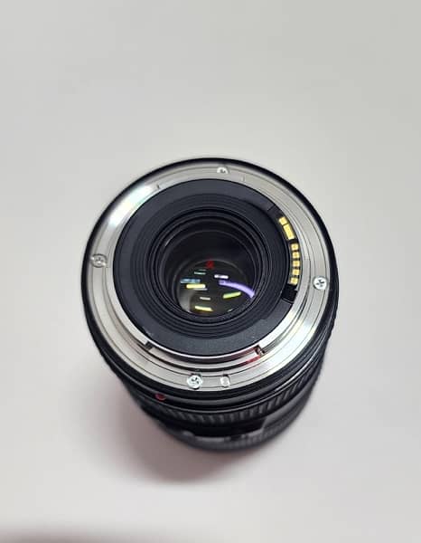 Canon 16-35mm F4 IS USM عدسة كانون الترا وايد 3