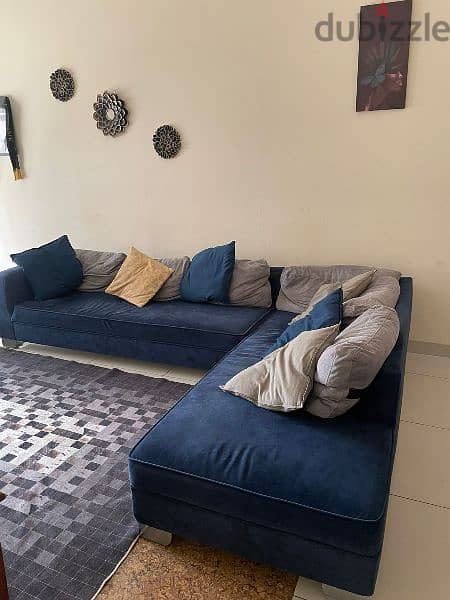 L angle sofa set with centre table 0