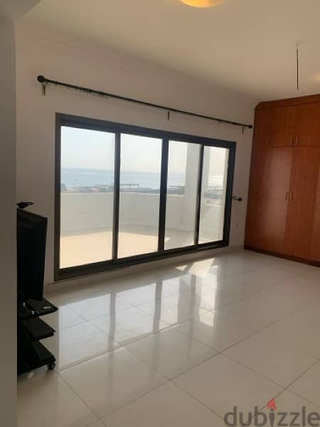 3 bedroom sea View 4