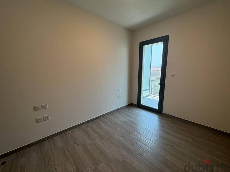 1 BR Impressive Apartment in Muscat Hills 7