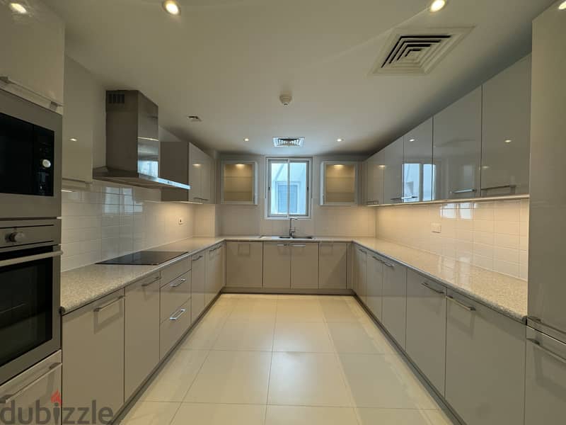 2 BR Wonderful Apartment - Al Mouj with Shared Pool & Gym 3