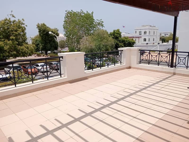 4BHK Luxurious Furnished Villa for Rent in Shatti Qurum  PPV243 7