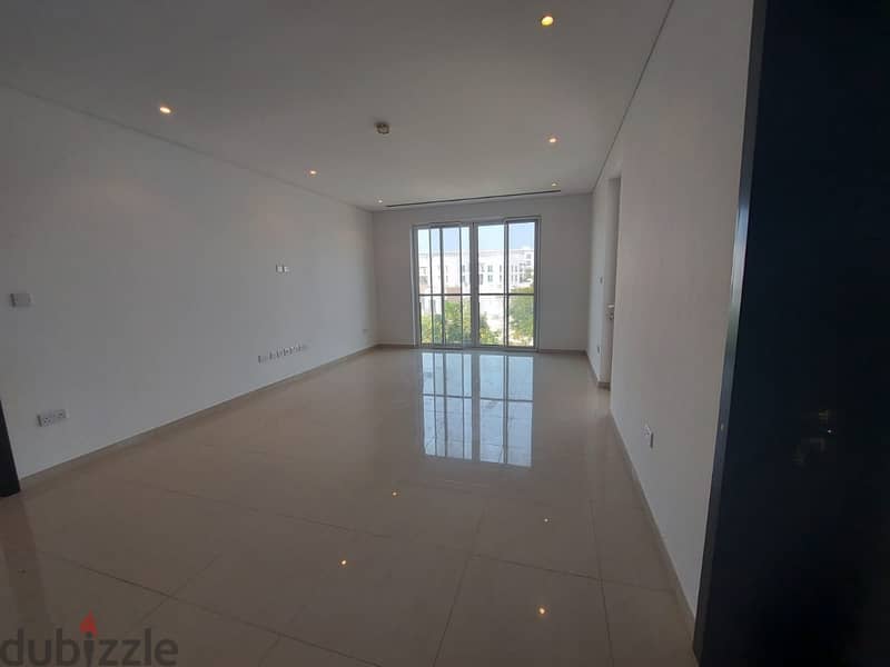 2 BR Luxury Apartment in Al Mouj – Luban 4