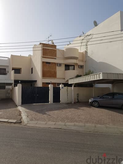 Flat In Al Khuwair