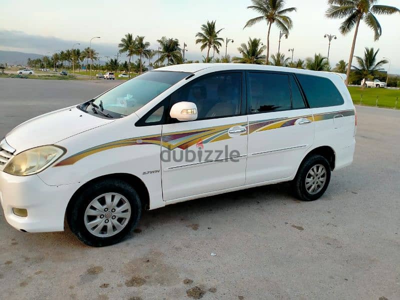 Toyota Innova 2011 6