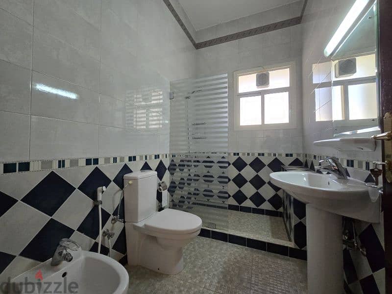 6BR + 2 spacious villa At shati qurum 5