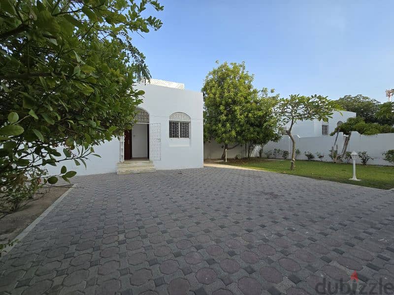 6BR + 2 spacious villa At shati qurum 17