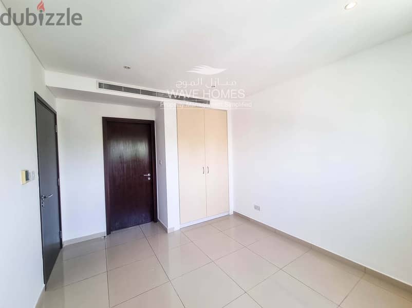 Luxurious 3 Bedroom Townhouse in Al Mouj 10