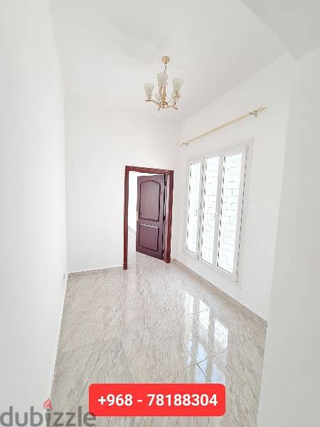 Rent 5 Bedrooms villa Mazoon Street 4