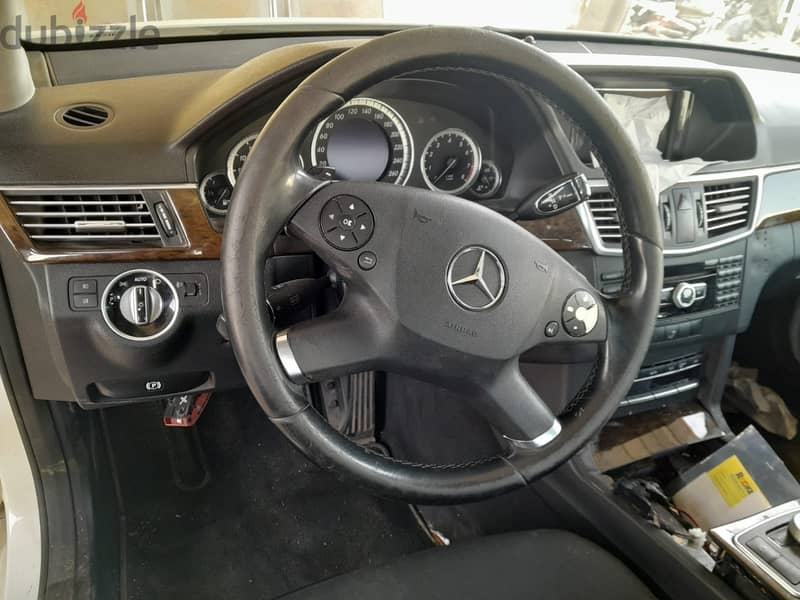 Mercedes-Benz E-Class 2011 5