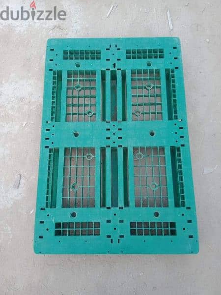 USED HEVEYDUTY PLASTIC PALLETS FOR SALE 10