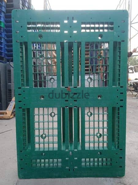 USED HEVEYDUTY PLASTIC PALLETS FOR SALE 11