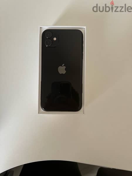 iphone 11 excellent condition 0