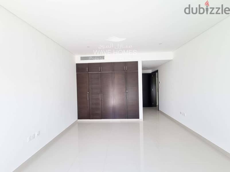 Spacious 2 Bedroom Apartment in Al Mouj 7