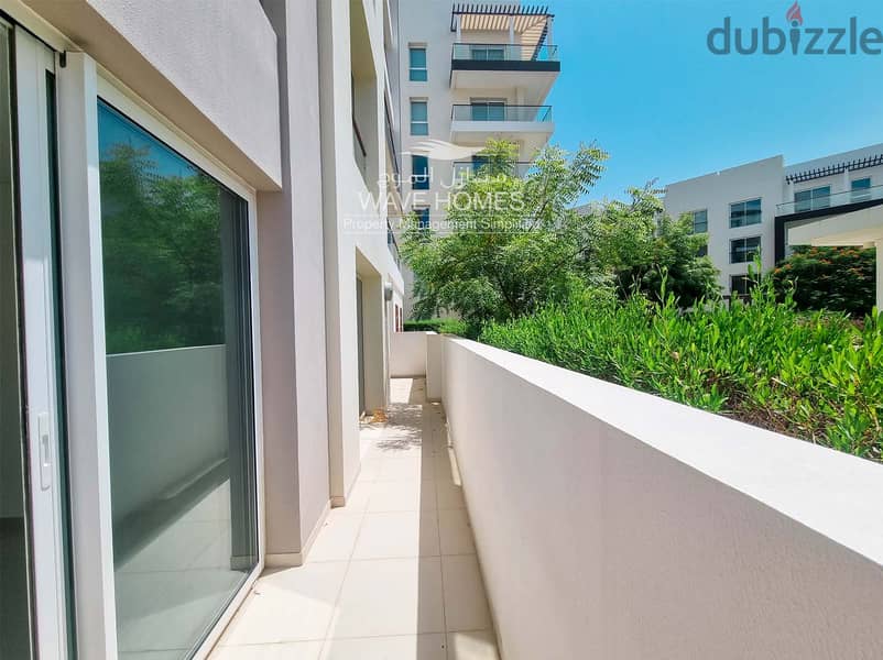 Spacious 2 Bedroom Apartment in Al Mouj 8