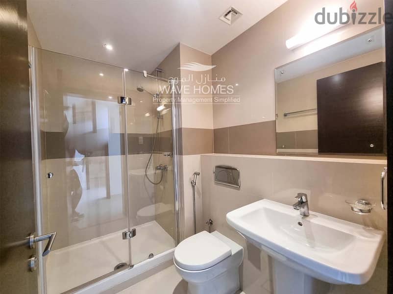 Spacious 2 Bedroom Apartment in Al Mouj 12