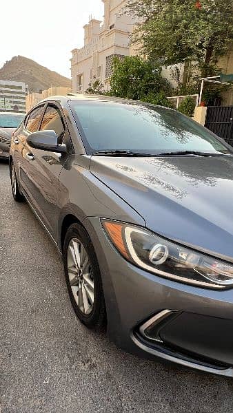 Hyundai Elantra 2018 1