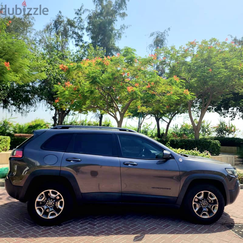 Jeep Cherokee 2019 Trailhawk 1