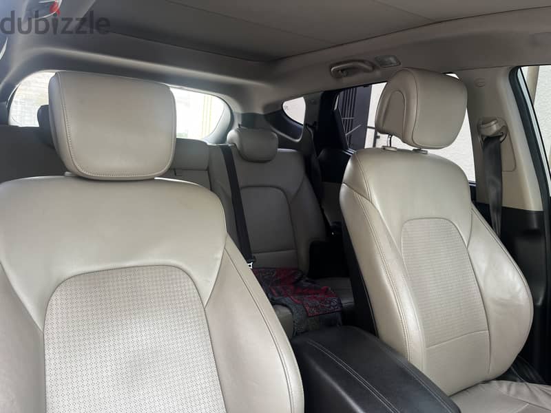 Hyundai Santa Fe 2014 Full options 4