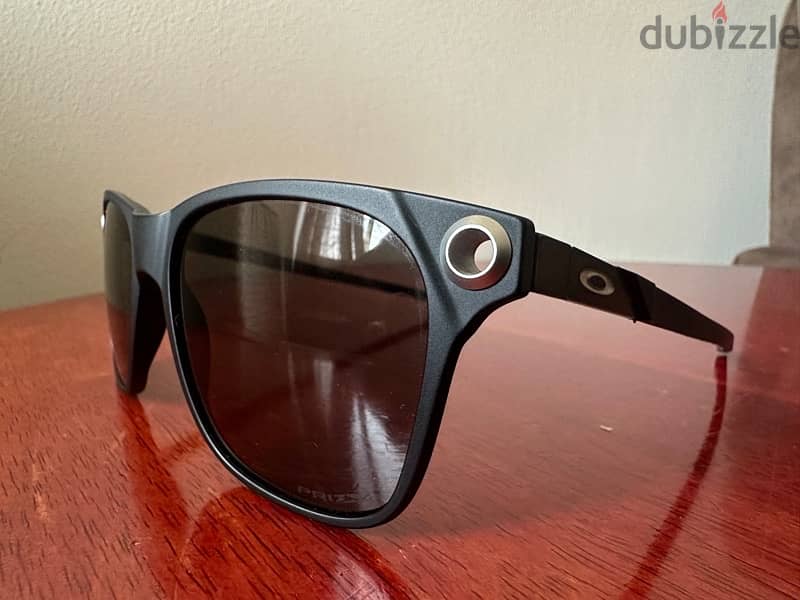 Brand New Oakley sunglasses original 2