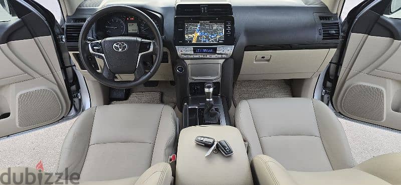 Toyota Prado Full Option 2019 -  VXR No Accidents 9