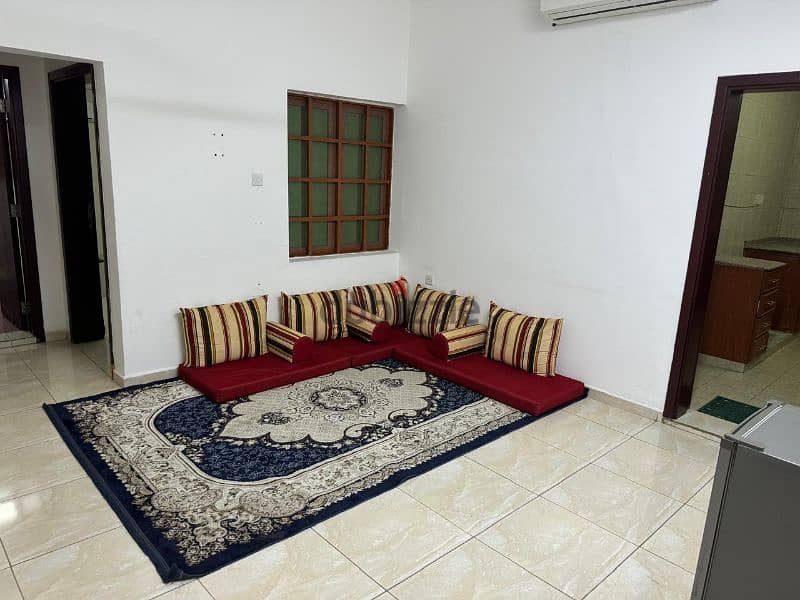 شقة للاجار في القرم Apartment for rent in Al Qurum 5