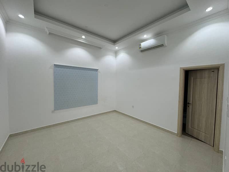 DOUBLE HEIGHT 4+1bhk Huge villa to let in Al Ansab Heights 9