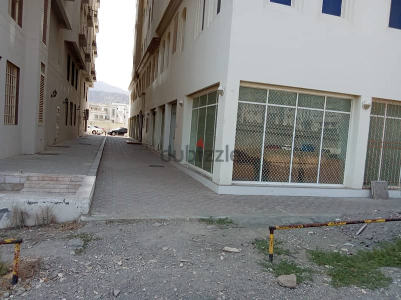 shop100meters open space in al khuwair33 8