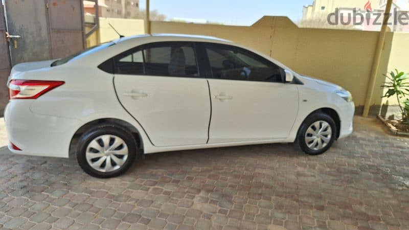 Toyota Yaris 2017 1