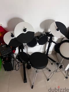 Alesis Drum Debut kit & practice pad 0