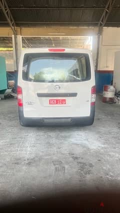 Nissan Urvan 2017 0