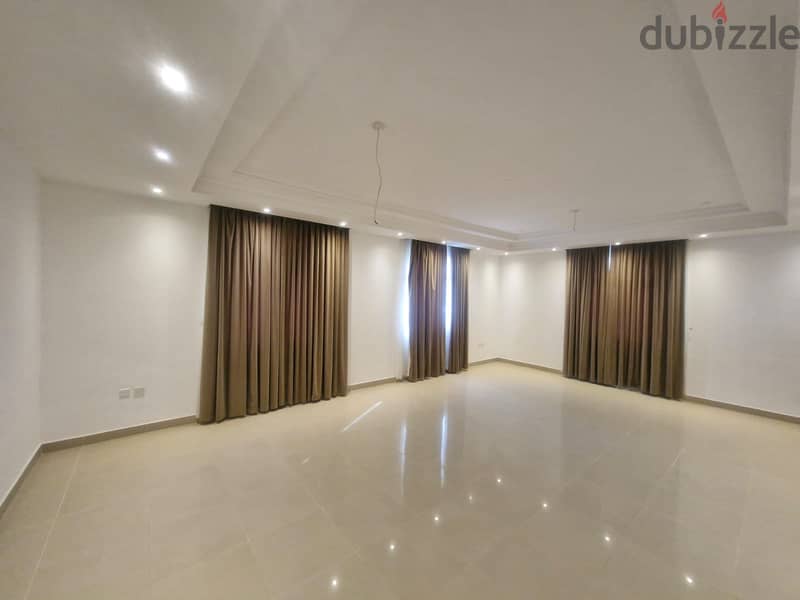 5 BR Lovely Villa in Amerat Close to Amenities 15