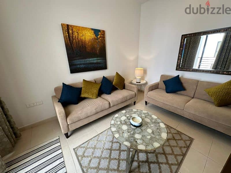 Fully furnished villa for sale in Qurum للبيع فى القرم 2