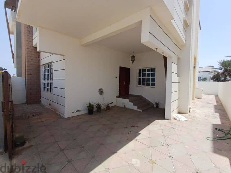 فيلا للأيجار الحيل الشماليه villa for rent alheel north 1